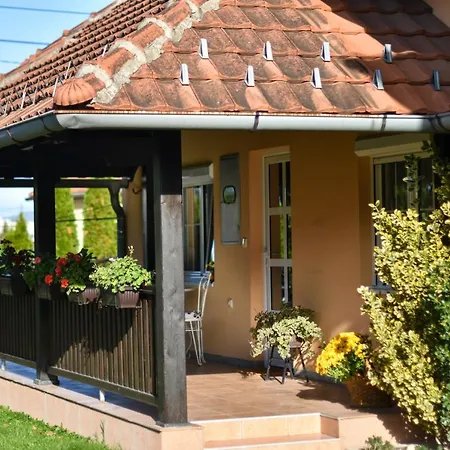 Little Nook Casa de Férias