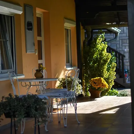 Casa de Férias Little Nook