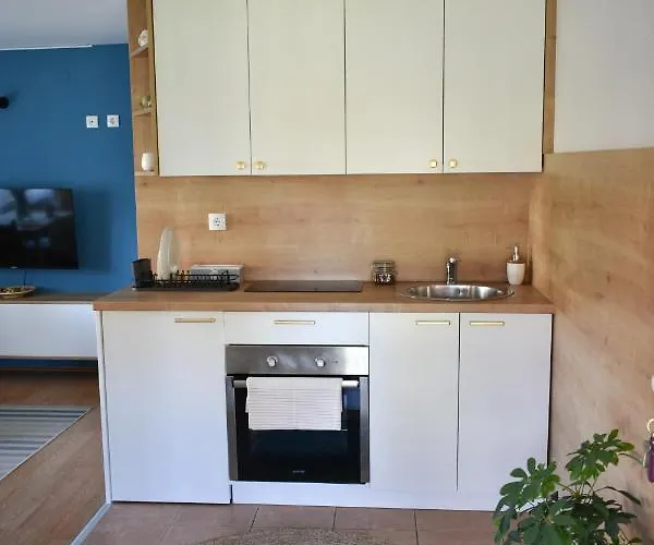 Little Nook * Čačak